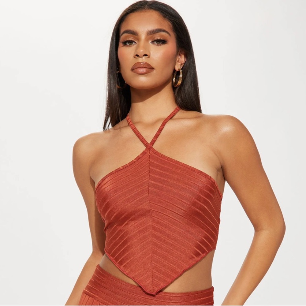 Halter top (to matching pants set)